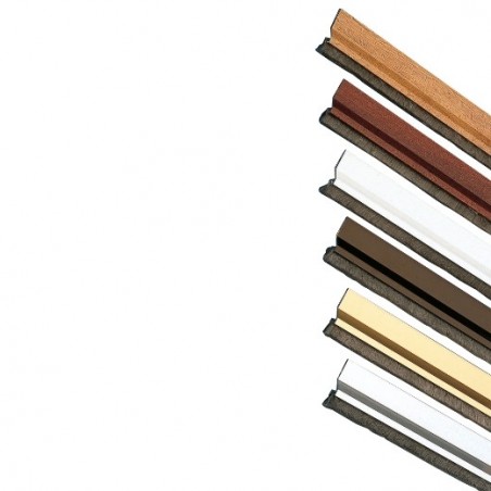 AMIG 10422  
 Burlete 2  
 820 mm  
 Aluminio  
 Negro