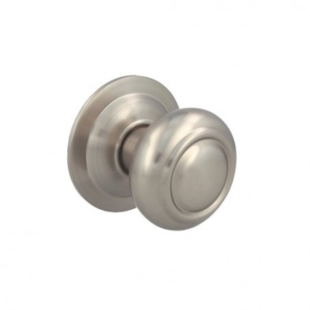AMIG 10857  
 Pomo puerta de entrada 53  
 Ø70 mm  
 Latón  
 Cromado mate