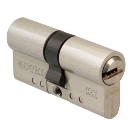 AMIG 12387  
 Cilindro 18000  
 100 (50-50)  
 Latón  
 Cromado mate