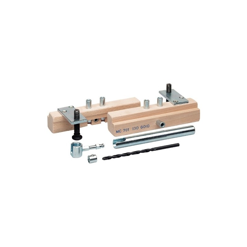 AMIG 14362  
 Conjunto de plantillas para hojas solapadas MA701090G002  
 Ø9 mm