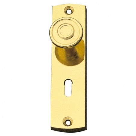 AMIG 1624  
 Escudo tirador 18  
 100 x 30 mm  
 Zamak  
 Latonado