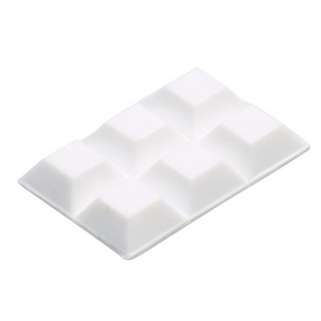 AMIG 17656  
 Protector adhesivo 413  
 20 x 20 mm  
 Goma  
 Blanco