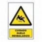 AMIG 18111  
 Señal peligro 10030  
 300 x 450 mm  
 Polietileno