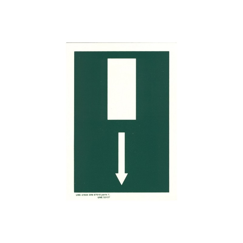 AMIG 18114  
 Señal evacuación luminiscente 10040  
 300 x 210 mm  
 Polietileno
