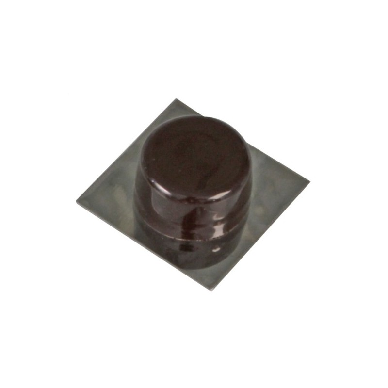 AMIG 18920  
 Tope puerta 405  
 45 x 45 mm  
 Plástico  
 Marrón