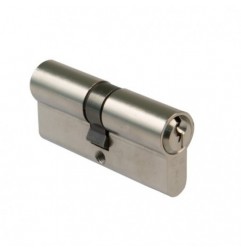 AMIG 19536  
 Cilindro 9700  
 100 (50-50)  
 Latón  
 Cromado mate