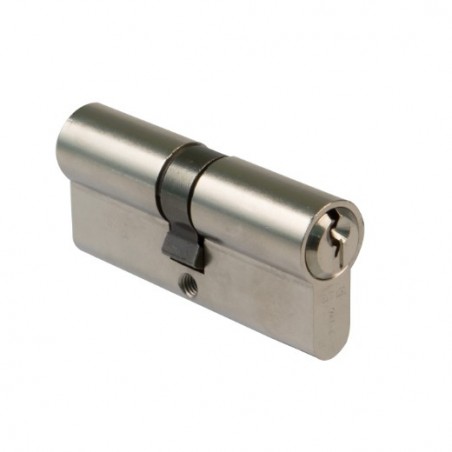 AMIG 19536  
 Cilindro 9700  
 100 (50-50)  
 Latón  
 Cromado mate