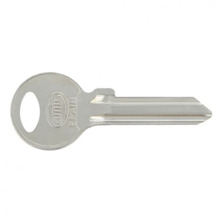 AMIG 19854  
 Llave 4950  
 Latón  
 Niquelado