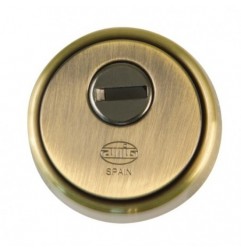 AMIG 20381  
 Escudo 31  
 Ø65 mm  
 Latón  
 Cuero