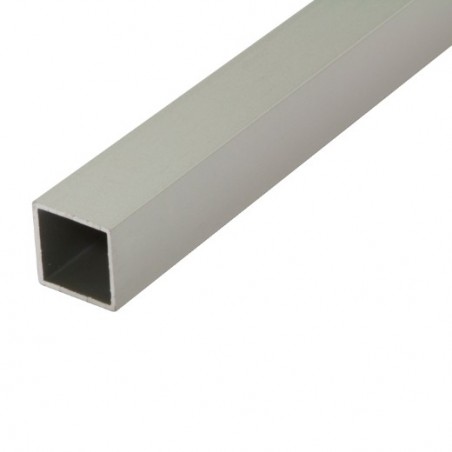 AMIG 20710  
 Tubo cuadrado aluminio  
 16 x 16 mm  
 Aluminio  
 Plata