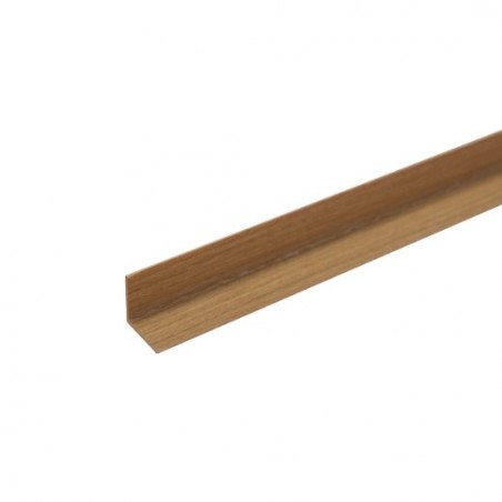 AMIG 20862  
 Ángulo lados iguales PVC  
 20 x 20 mm  
 PVC  
 Haya
