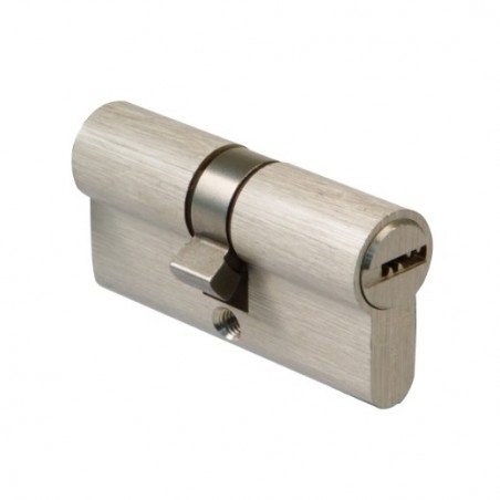 AMIG 21081  
 Cilindro 9856  
 60 (30-30)  
 Acero  
 Cromado mate
