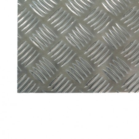AMIG 21152  
 Chapa damero aluminio  
 250 x 500 mm  
 Aluminio  
 Natural
