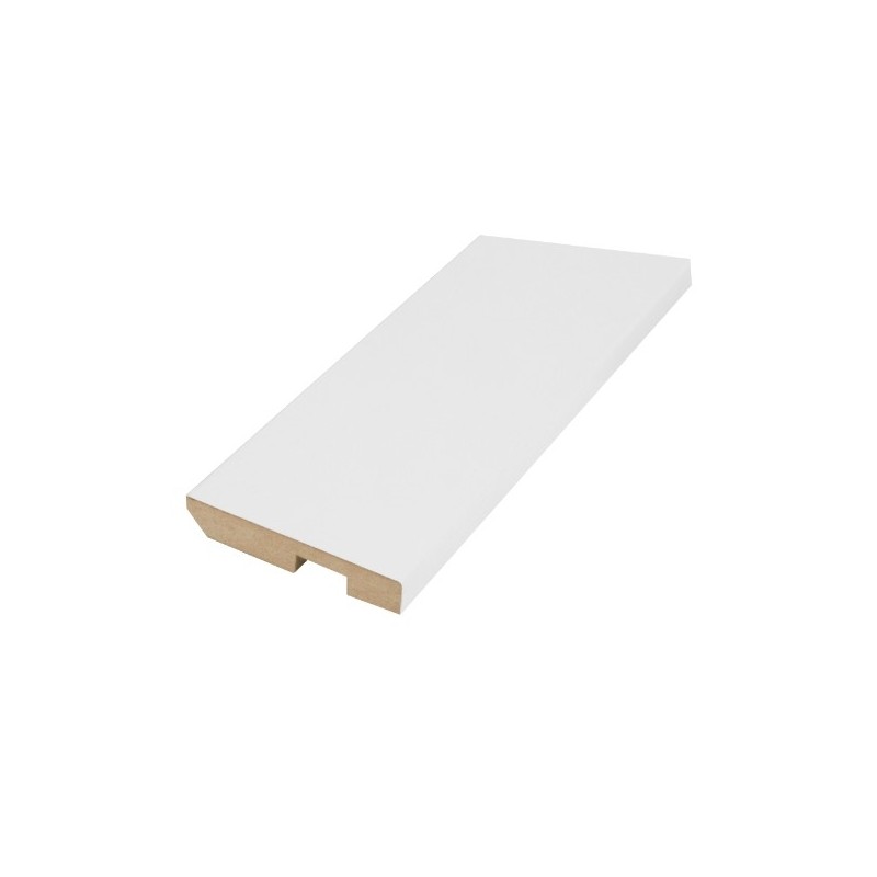 AMIG 21614  
 Rodapié de MDF y melamina  
 70 x 10 mm  
 MDF  
 Prelacado blanco
