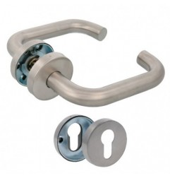 AMIG 22618  
 Manilla con roseta 3RBX  
 Ø53 mm  
 Acero inoxidable  
 Mate