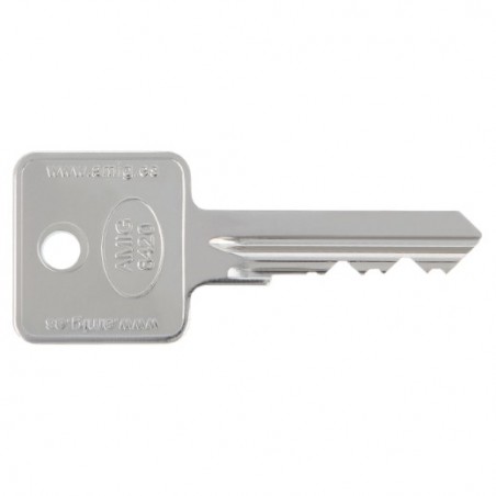 AMIG 23071  
 Llave en bruto 6460  
 Latón  
 Niquelado