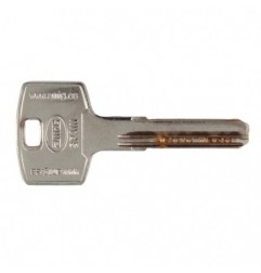 AMIG 23101  
 Llave 10580  
 Latón  
 Niquelado