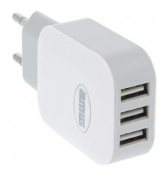 AMIG 23615  
 Cargador 3 puertos USB 3215  
 Polipropileno  
 Blanco