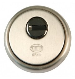 AMIG 23687  
 Escudo 40  
 Ø65 mm  
 Latón  
 Cromado mate