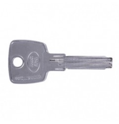 AMIG 24547  
 Llave en bruto 6750  
 Latón  
 Cromado brillo
