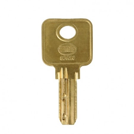 AMIG 24823  
 Llave 4650  
 Latón  
 Niquelado