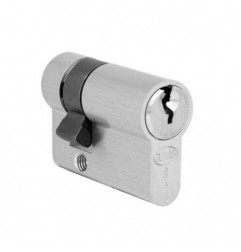 AMIG 24943  
 Cilindro 9460  
 40 (30-10)  
 Latón  
 Mate