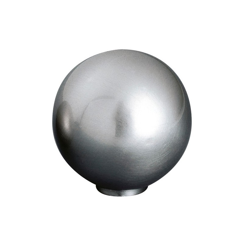 AMIG 5059  
 Pomo 700  
 Ø30 x 31 mm  
 Zamak  
 Níquel cepillado