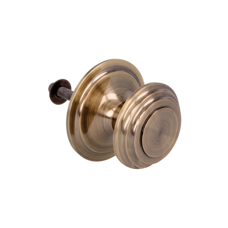 AMIG 6261  
 Pomo puerta de entrada 13  
 Ø76 mm  
 Latón  
 Cuero