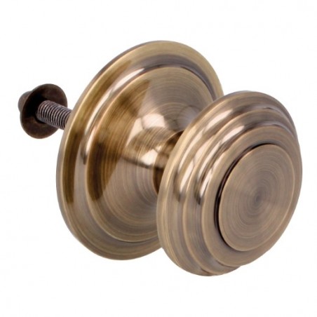 AMIG 6261  
 Pomo puerta de entrada 13  
 Ø76 mm  
 Latón  
 Cuero