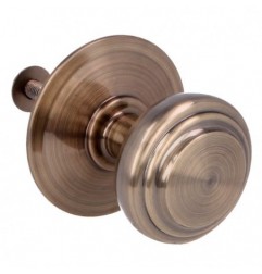 AMIG 6263  
 Pomo puerta de entrada 15  
 Ø70 mm  
 Latón  
 Cuero
