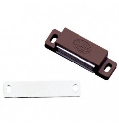 AMIG 724 10  
 56 x 15 mm  
 Plástico  
 Marrón