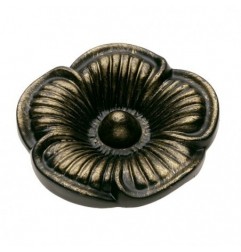 AMIG 7929  
 Rosetón 540  
 60 mm  
 Zamak  
 Marfil oro